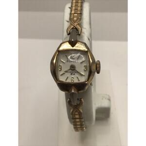 Dorset Ladies Gold Tone Swiss Made Watch Mechanical Wind Runs! One Jewel